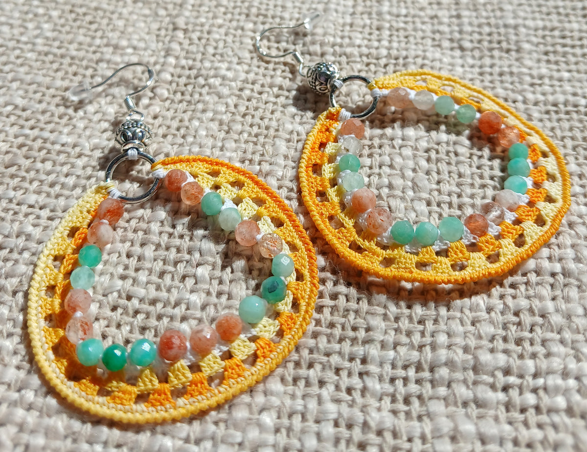 Boucles d'oreilles crochet dégradé blanc et jaune soleil avec perles d'émeraude et pierre de soleil facettées, finition argent 925