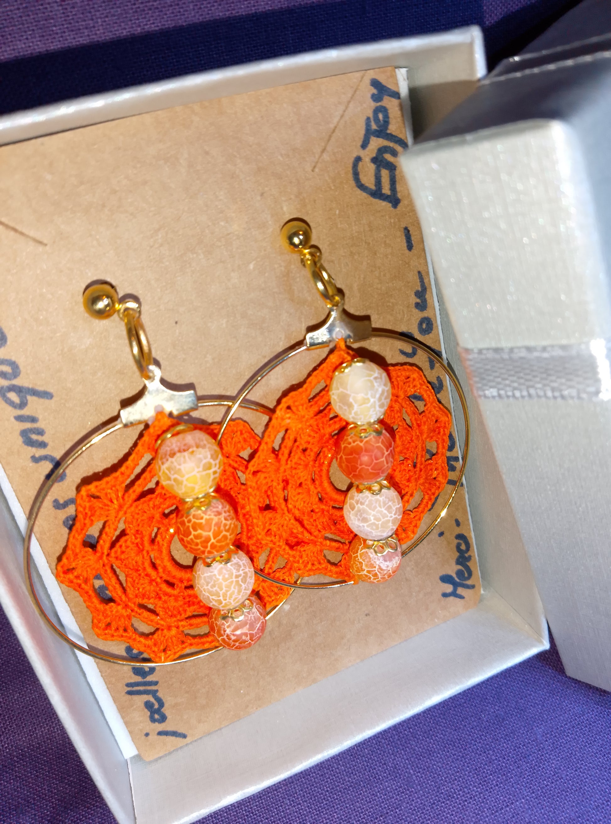 boucles d'oreilles oranges perles d'agate veine du dragon fait main en France crochet artisanal