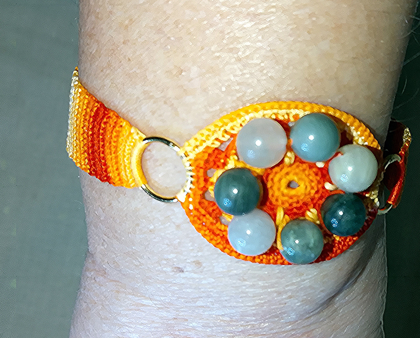 Bracelet dégradé d'orange Beth perles de jade vert gazon fait main France crochet artisanal