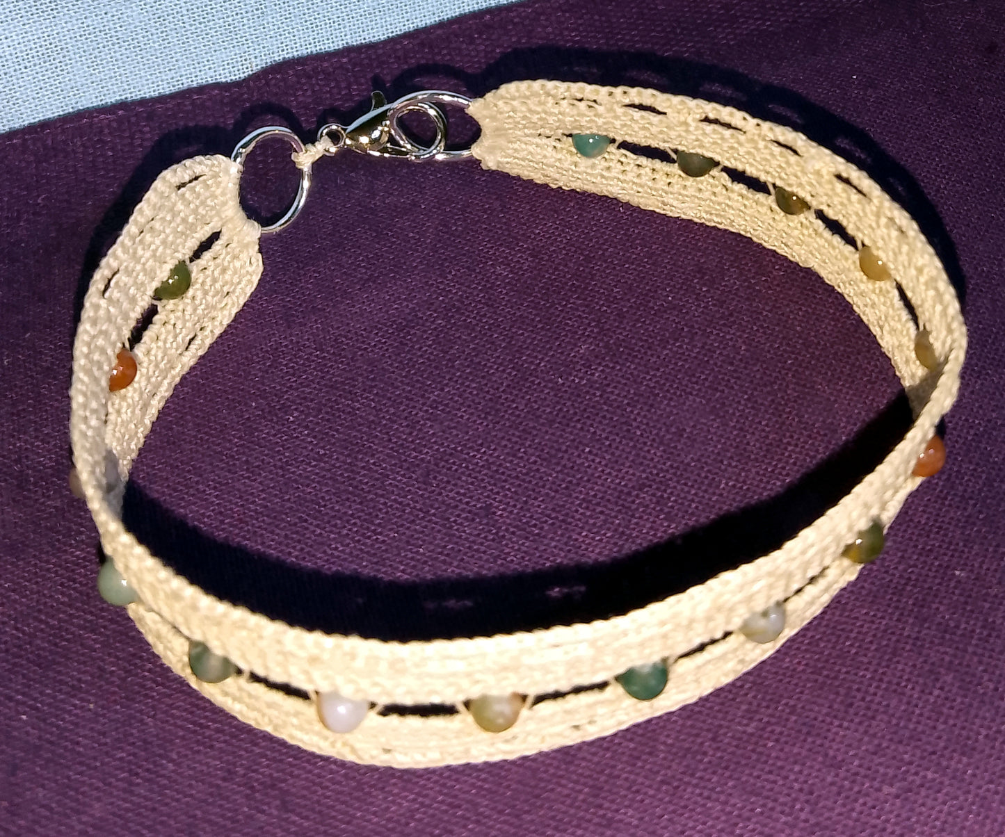 Bracelet beige Poppy perles agates indiennes fait main France crochet artisanal