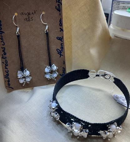 Ensemble Domino – Bracelet & Boucles d'oreilles Noir Perles d'Agate Blanche