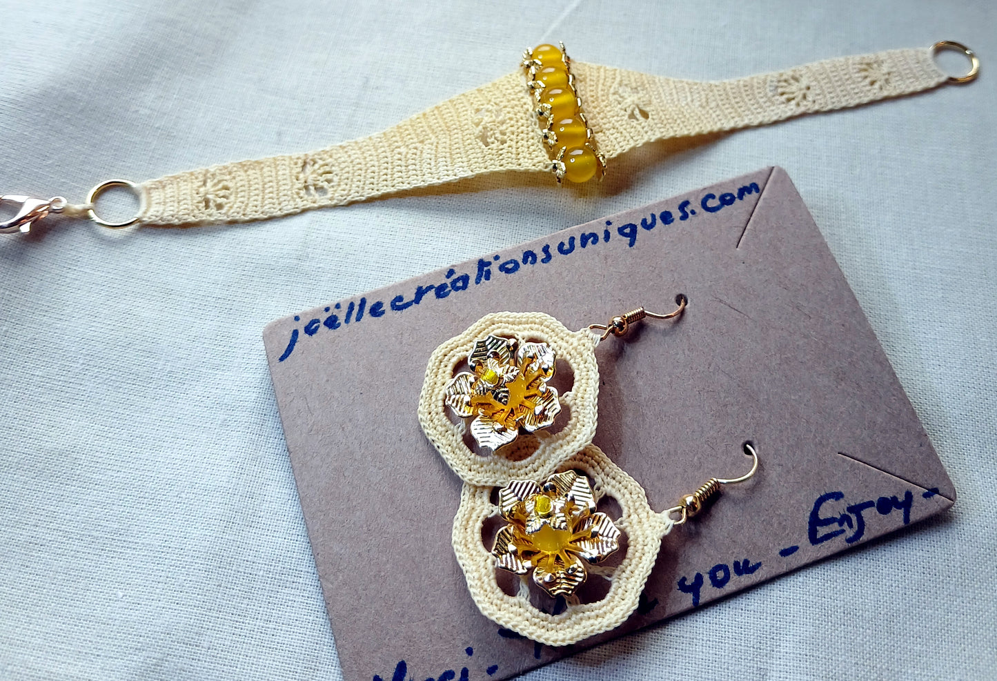 Ensemble Marie bracelet et boucles d'oreilles Jaune Pâle perles agates jaunes fit main France crochet artisanal