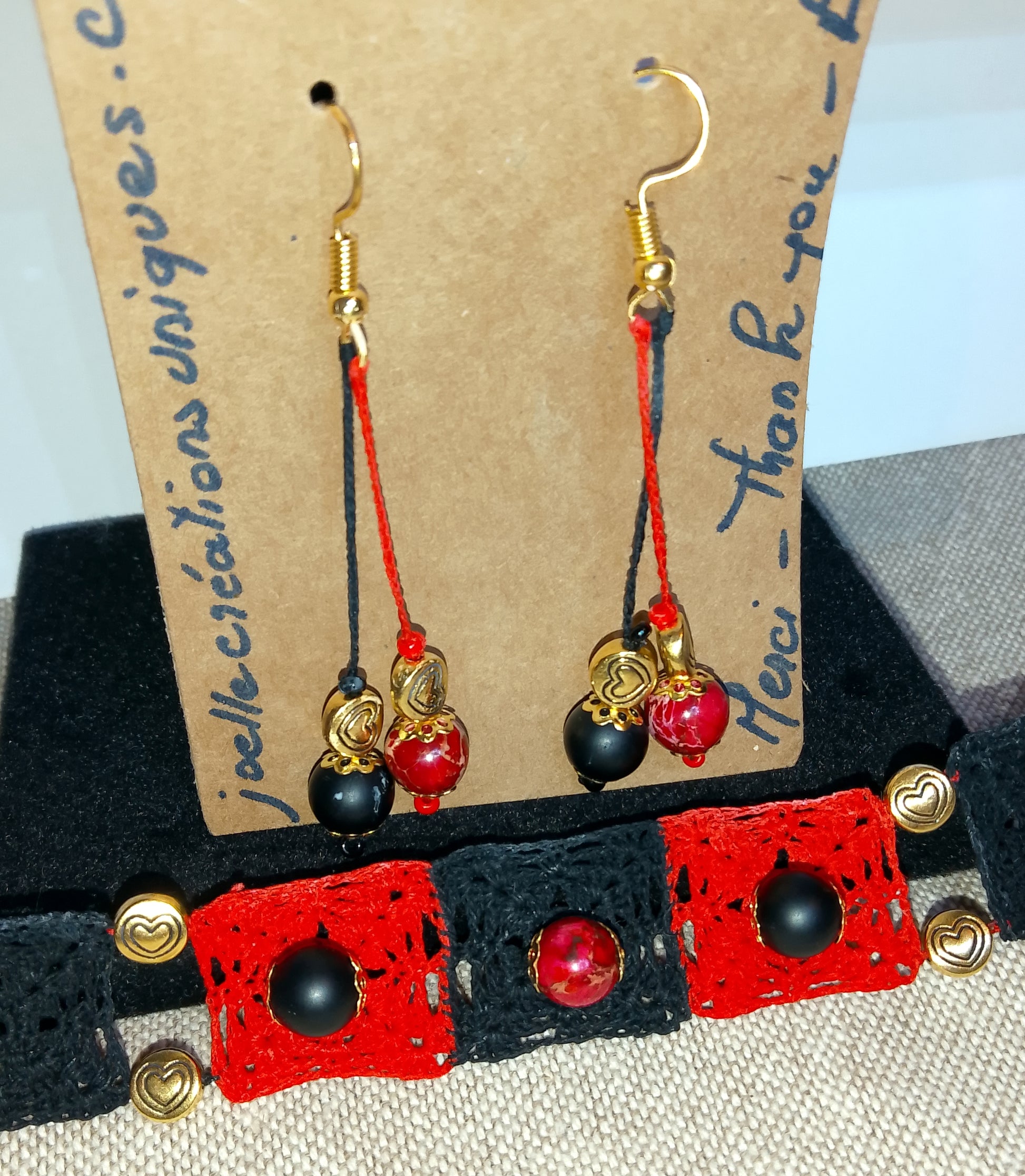 Ensemble bracelet et boucles d'oreilles faits main en France crochet artisanal