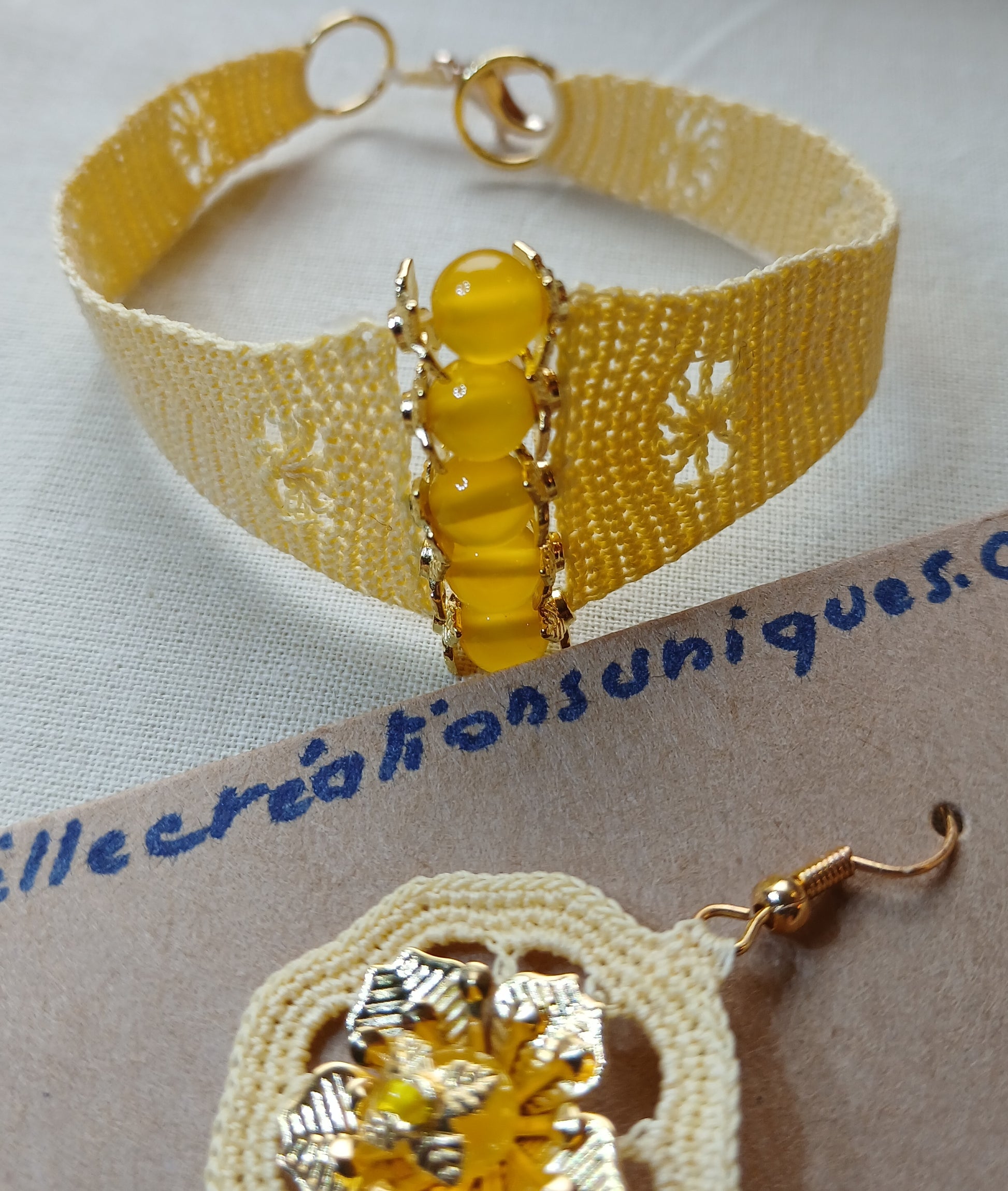 Ensemble Marie bracelet et boucles d'oreilles Jaune Pâle perles agates jaunes fit main France crochet artisanal