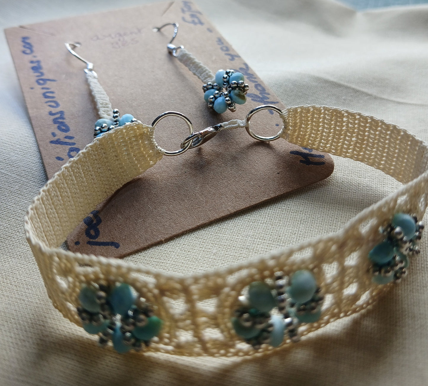 Ensemble Sylvianne beige - Bracelet et boucles d'oreilles turquoise