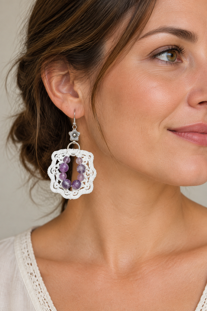 Boucle améthyste chevron et fluorine portée