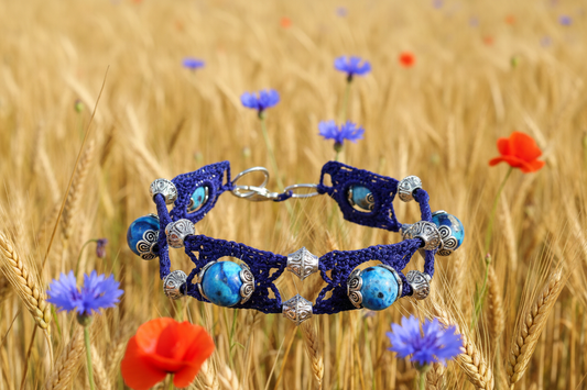Bracelet Denise - version plus grande - champ de blé avec bleuets et coquelicots