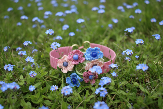 Bracelet Hélène Myosotis avec Perles de Sodalite - herbes sauvages et myosotis