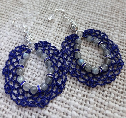 Boucles d'oreilles Labradorite & Strass Bleus – Coton Bleu Foncé & Argent 925