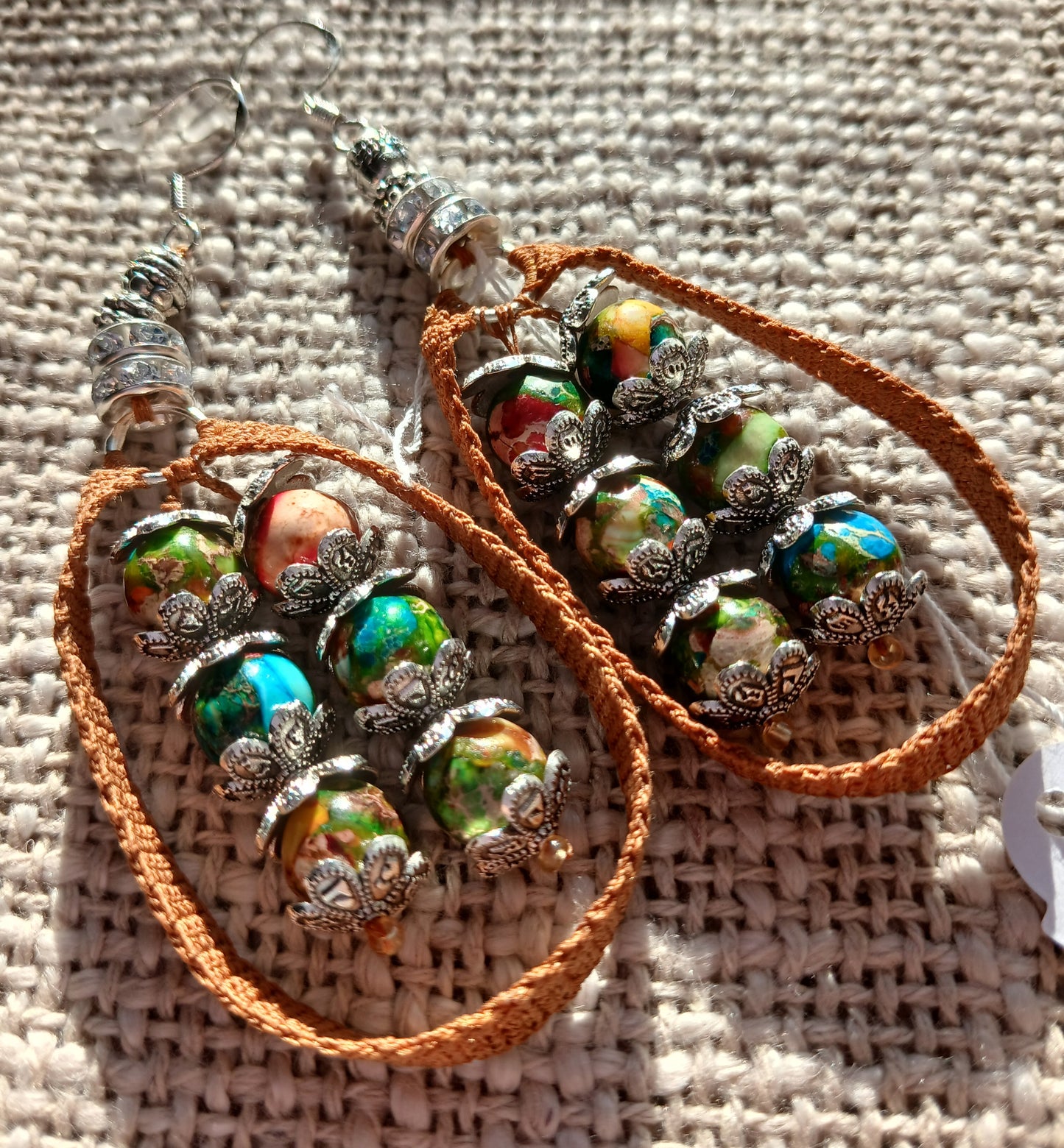 Boucles d'oreilles Crochet Brun Doré – Perles de Jaspe Sea Sediment, Strass & Argent 925