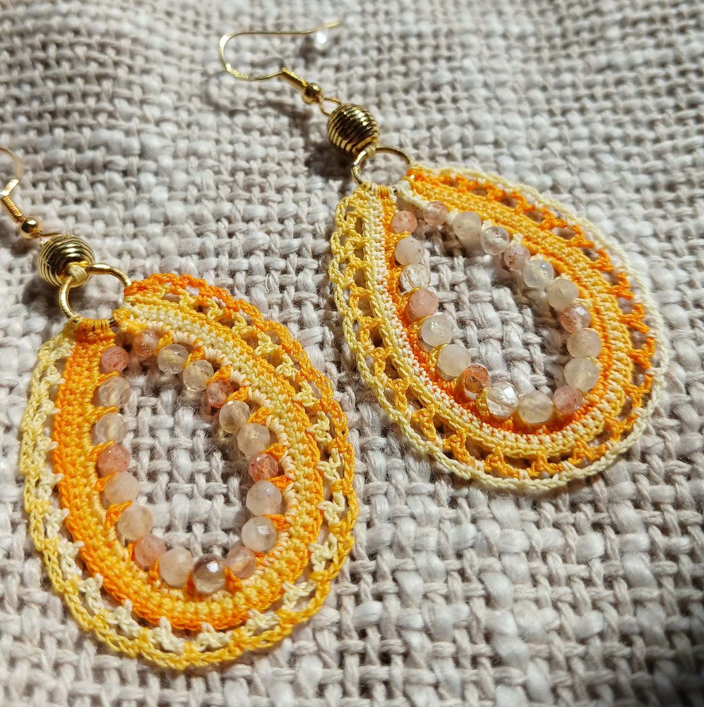 Boucles d'oreilles crochet — Citrine & Pierre de Soleil