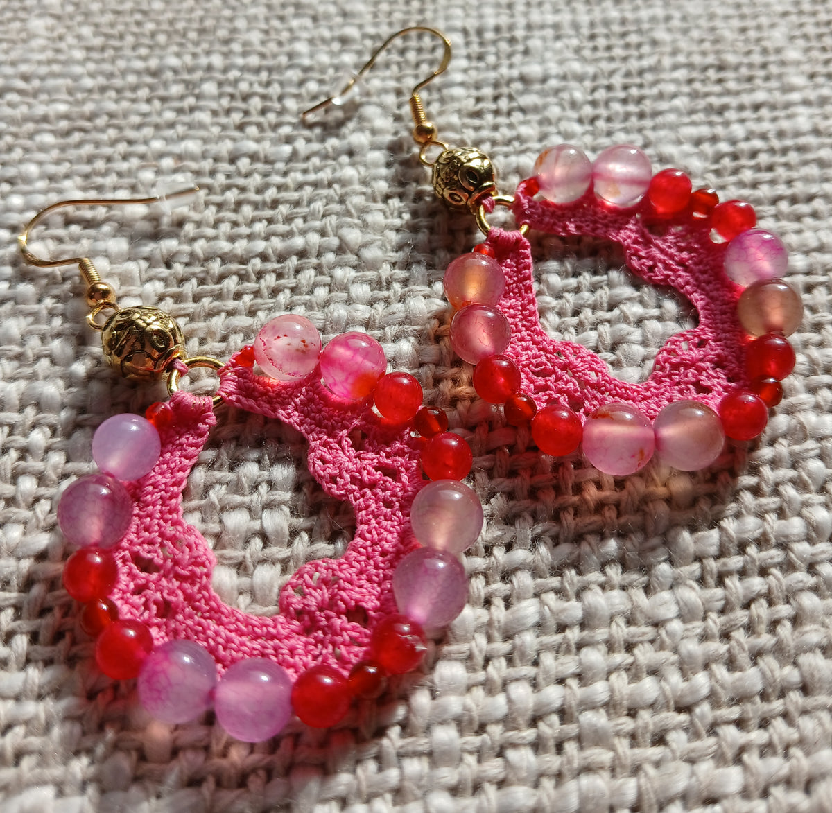 Boucles d'oreilles créoles Tourmaline rose, Agate rouge & Cornaline