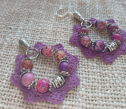 Boucles d'oreilles coton violet & perles de jaspe violet