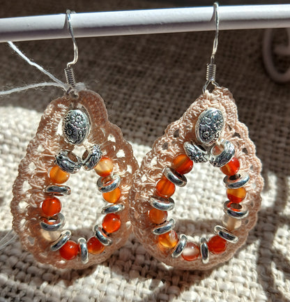 Boucles d'oreilles Crochet Beige Pêche – Perles de Coraline & Argenté