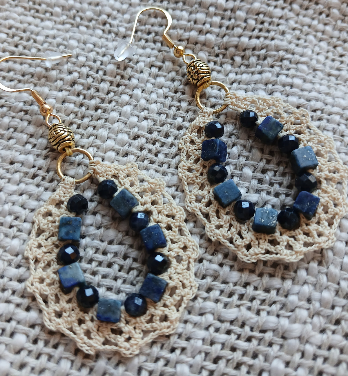 Boucles d'oreilles Lapis Lazuli & Saphir bleu facetté
