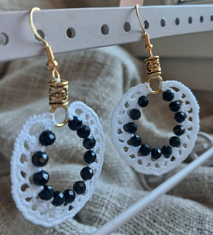 Boucles d'oreilles point d'écrevisse — Tourmaline Noire & Coton Blanc