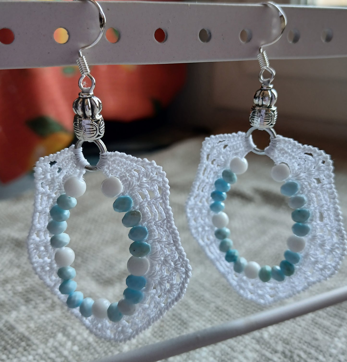 Boucles d'oreilles Turquoise américaine & Agate blanche – Crochet coton blanc