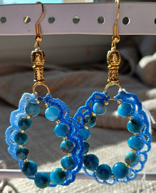 Boucles d'oreilles Crochet Bleu Dégradé – Perles d'Apatite & Doré