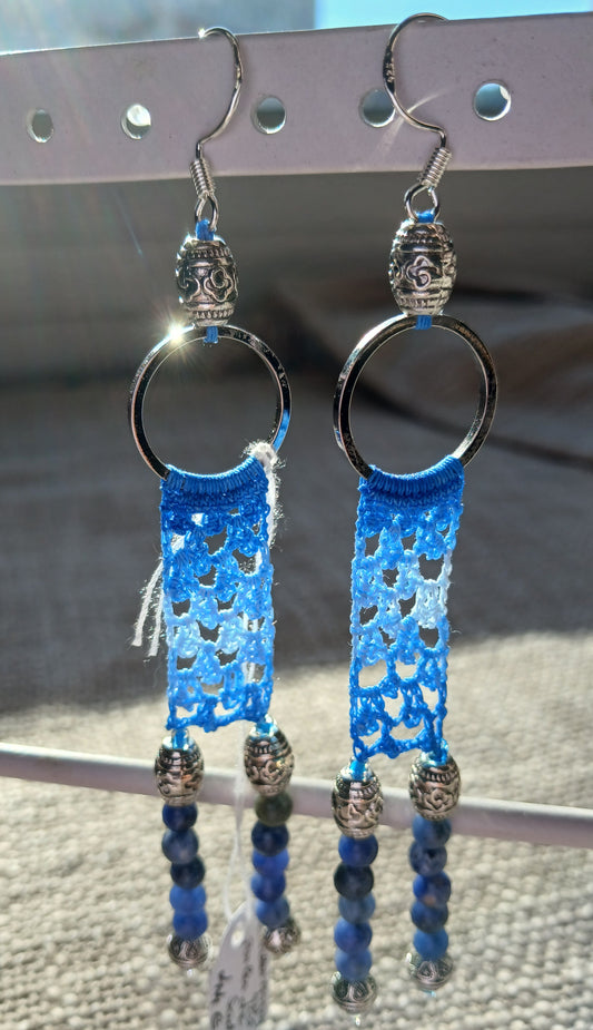 Boucles d'oreilles Crochet Bleu Dégradé – Perles de Sodalite & Argent 925