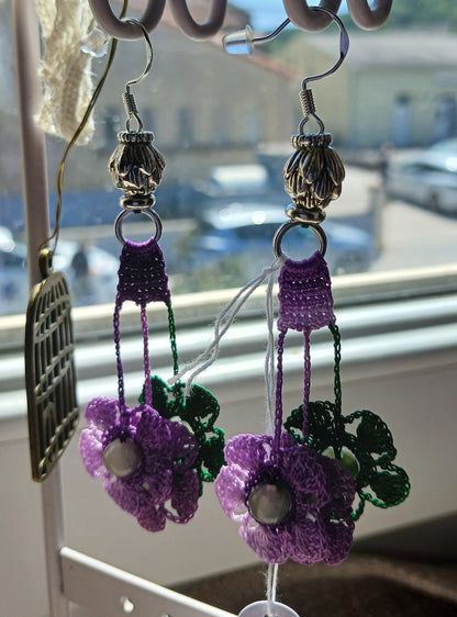 Boucles d'oreilles crochet fleurs bicolore violet & vert — Jade violet — Argent 925