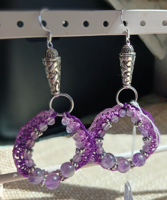 Boucles d'oreilles crochet coton dégradé violet — Améthyste facettée & ronde — Argent 925