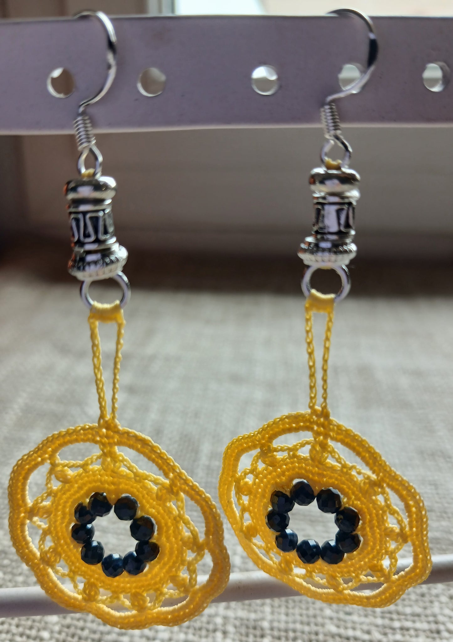 Boucles d'oreilles Pendantes Coton Jaune – Perles de Saphir Facettées & Argent 925