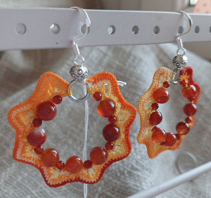 Boucles d'oreilles crochet Agate rayée & Cornaline — Dégradé Soleil